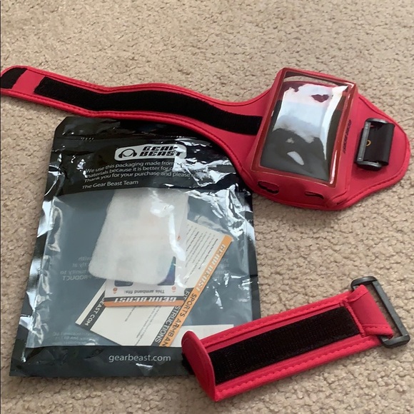 Gear Beast Running Armband for IPhone 6 - Picture 7 of 8